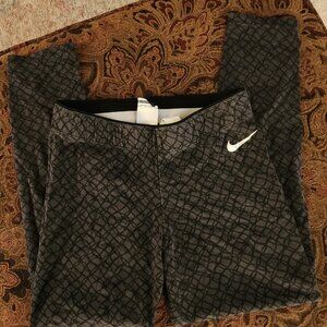 Nike Geometric Leggings